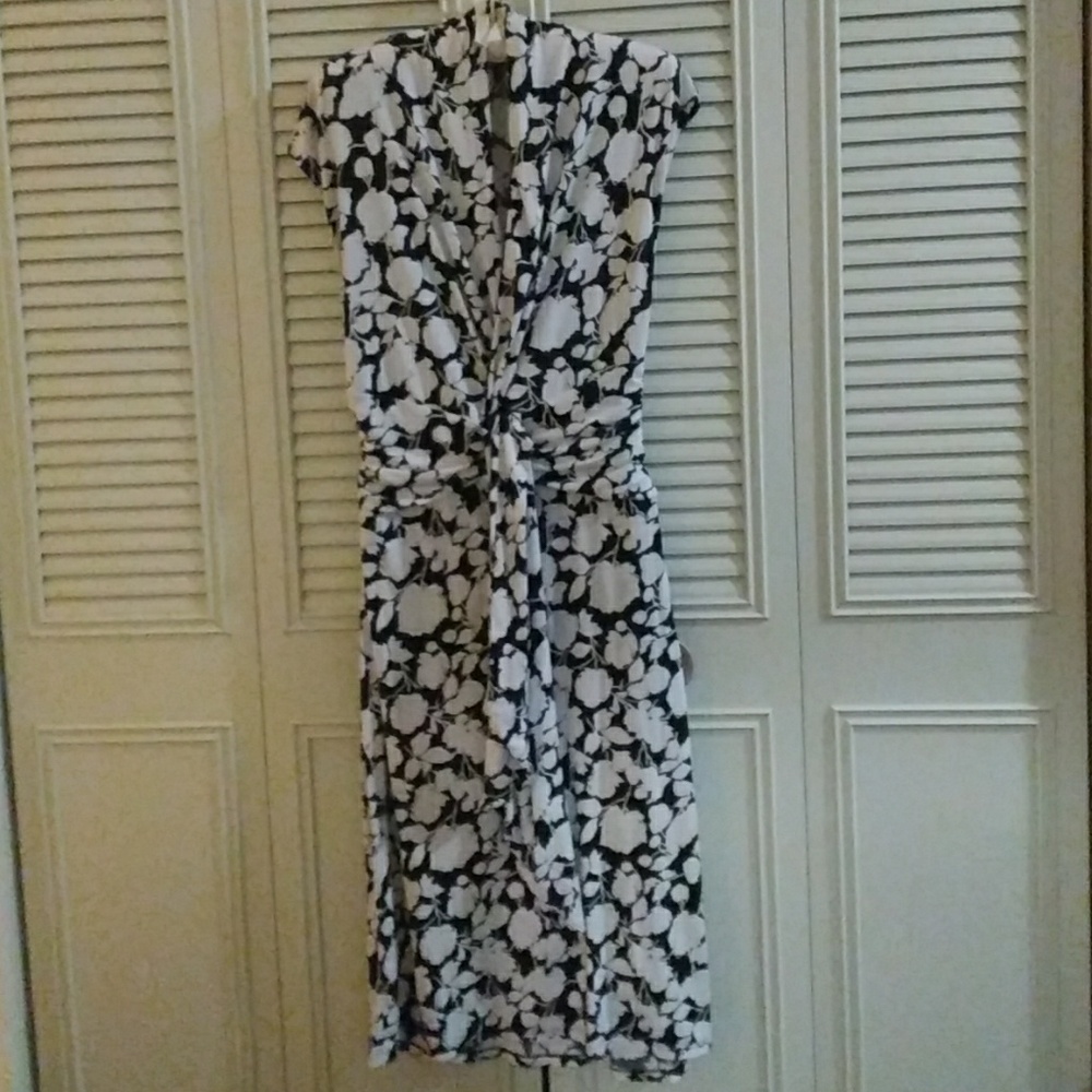 Max and Cleo  sleeveless dress